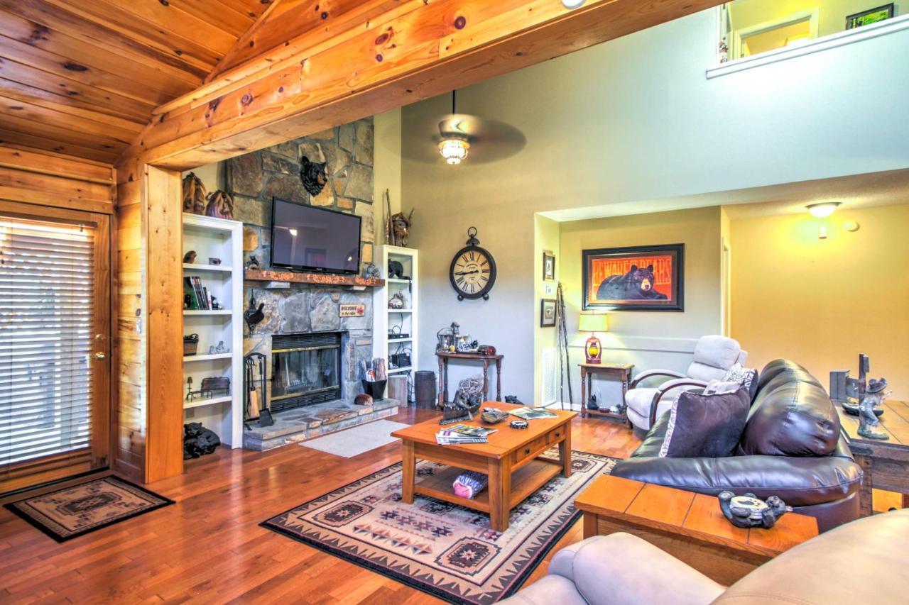 Tree Top Dream Cabin With Hot Tub In Gatlinburg! Villa Eksteriør billede